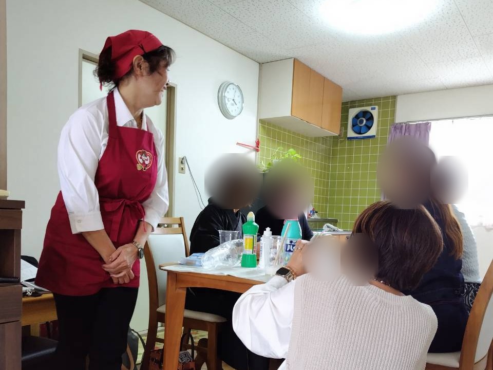 利久庵での講座の様子